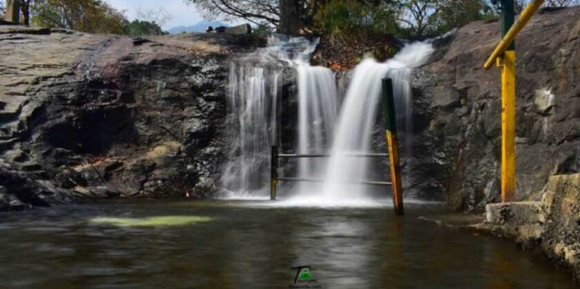 Kumbakkarai Falls
